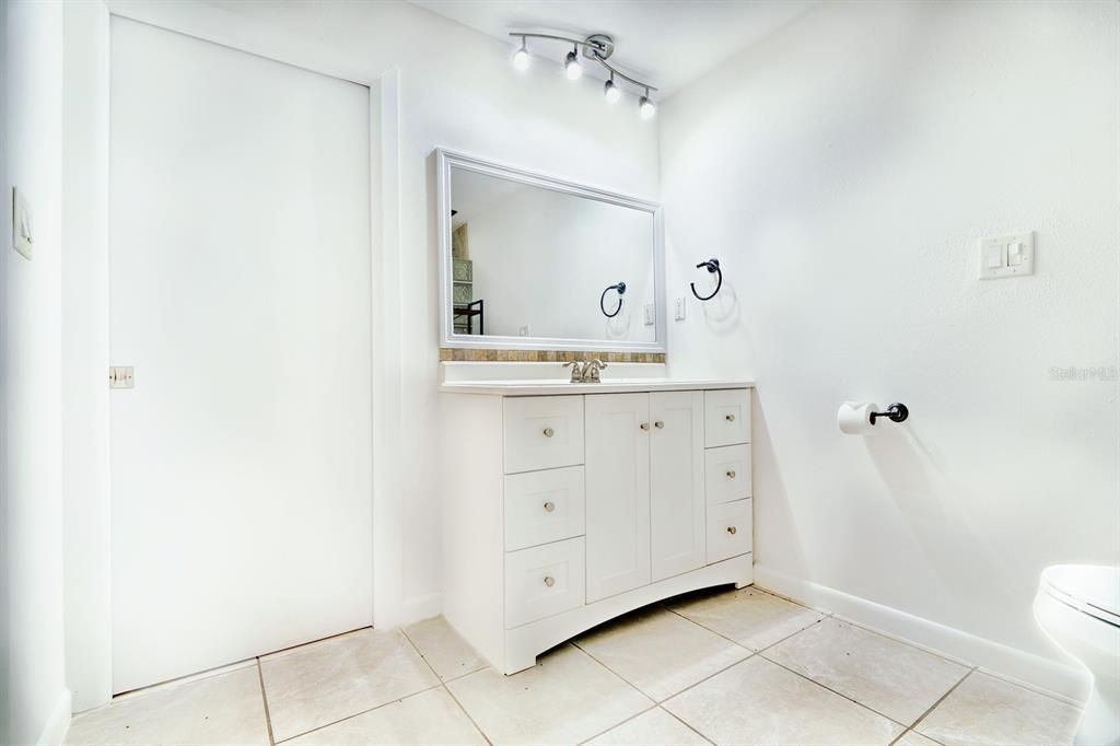 For Rent: $3,750 (5 beds, 3 baths, 3100 Square Feet)