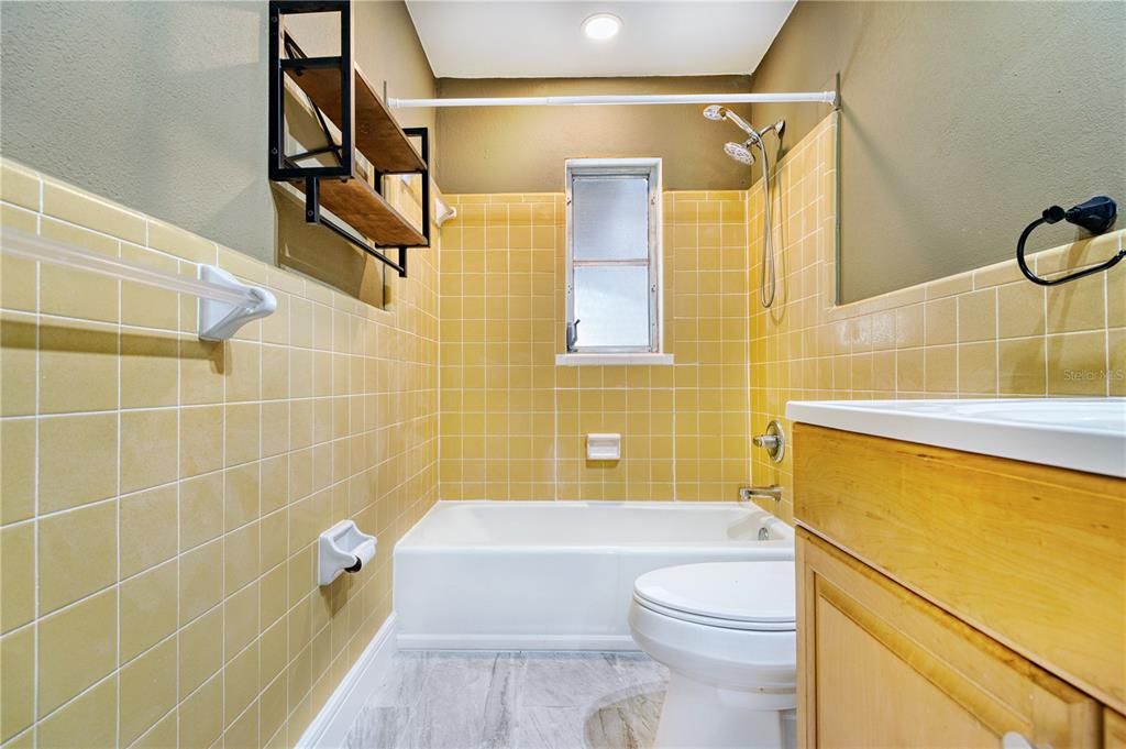 For Rent: $3,750 (5 beds, 3 baths, 3100 Square Feet)