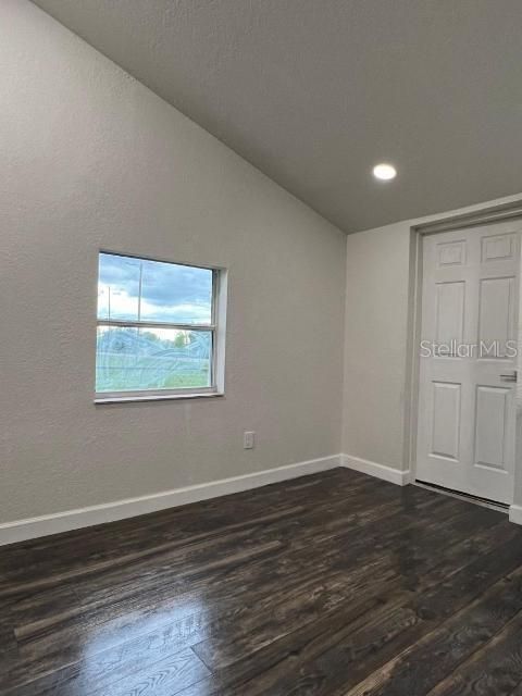 For Sale: $209,900 (2 beds, 2 baths, 600 Square Feet)