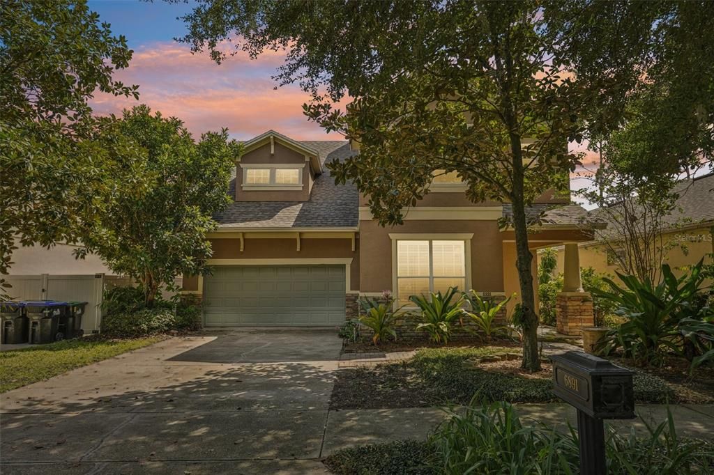 For Sale: $624,500 (5 beds, 2 baths, 2759 Square Feet)