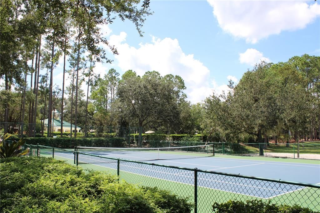 For Sale: $624,500 (5 beds, 2 baths, 2759 Square Feet)