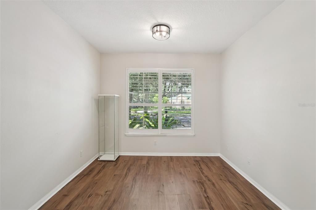 For Sale: $624,500 (5 beds, 2 baths, 2759 Square Feet)