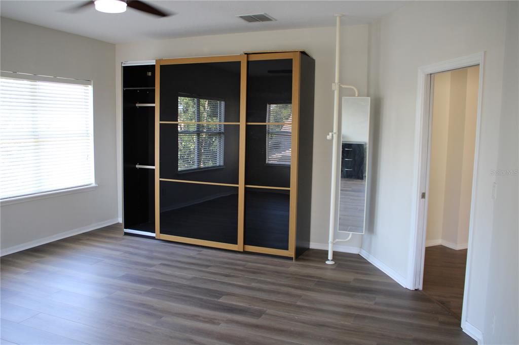 For Sale: $624,500 (5 beds, 2 baths, 2759 Square Feet)