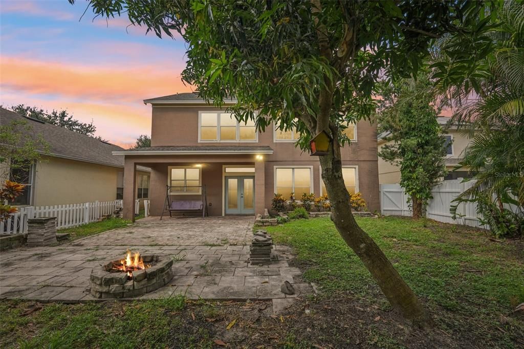 For Sale: $624,500 (5 beds, 2 baths, 2759 Square Feet)