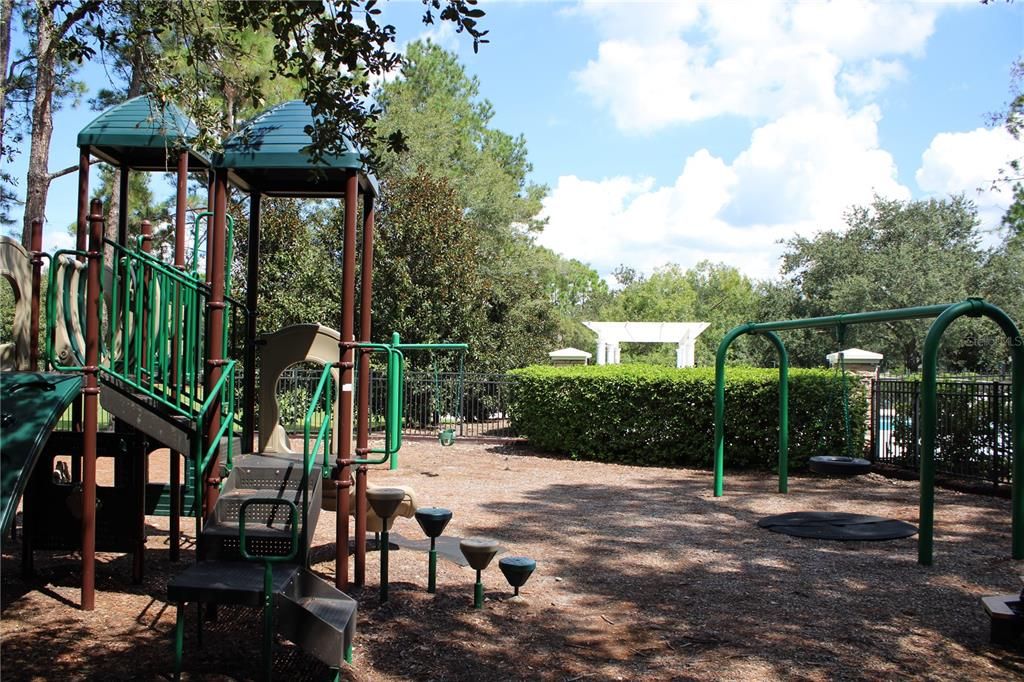 For Sale: $624,500 (5 beds, 2 baths, 2759 Square Feet)