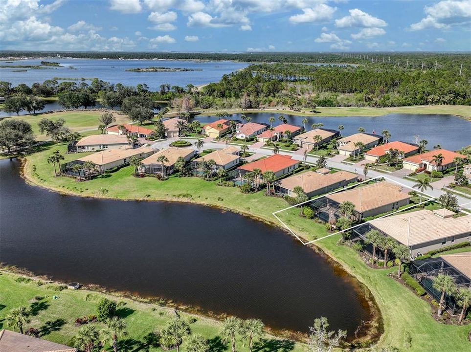 Activo con contrato: $599,000 (2 camas, 2 baños, 1909 Pies cuadrados)