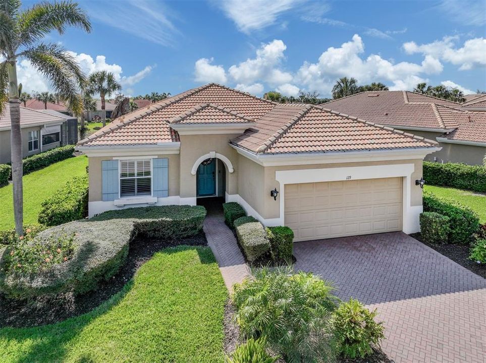 Activo con contrato: $599,000 (2 camas, 2 baños, 1909 Pies cuadrados)