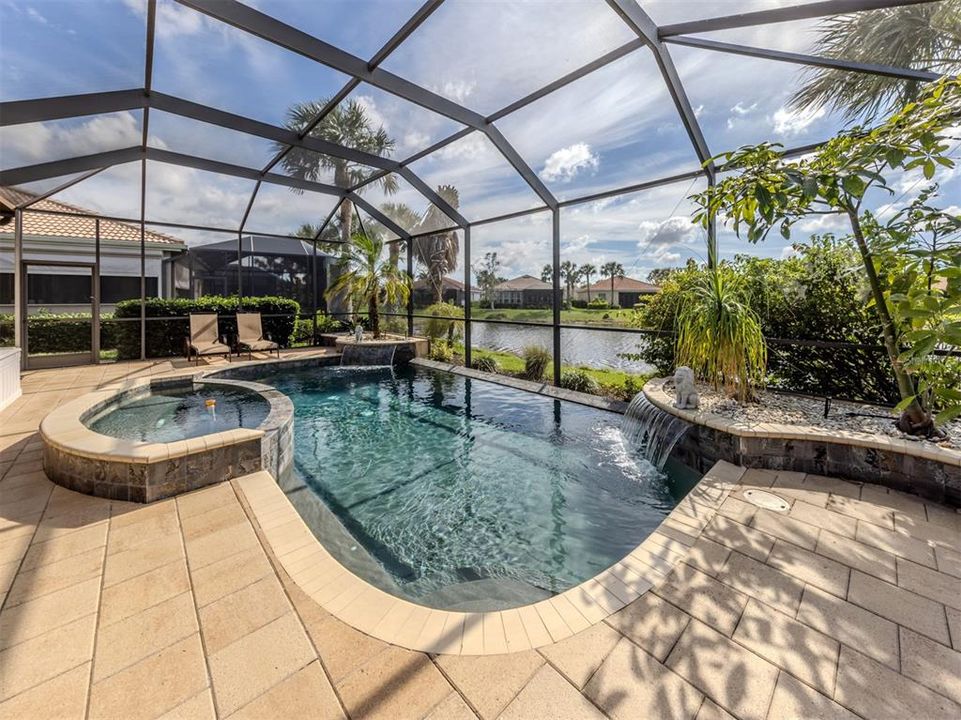 Activo con contrato: $599,000 (2 camas, 2 baños, 1909 Pies cuadrados)