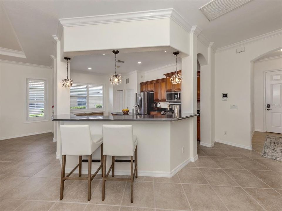 Activo con contrato: $599,000 (2 camas, 2 baños, 1909 Pies cuadrados)