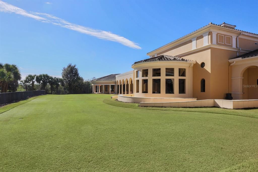 Activo con contrato: $599,000 (2 camas, 2 baños, 1909 Pies cuadrados)