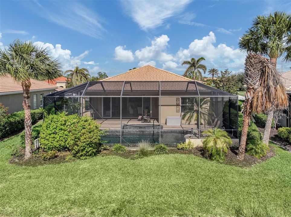 Activo con contrato: $599,000 (2 camas, 2 baños, 1909 Pies cuadrados)