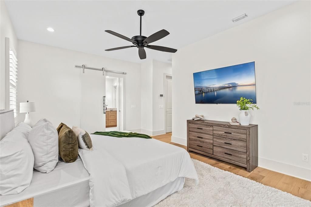 For Sale: $1,500,000 (5 beds, 5 baths, 3404 Square Feet)