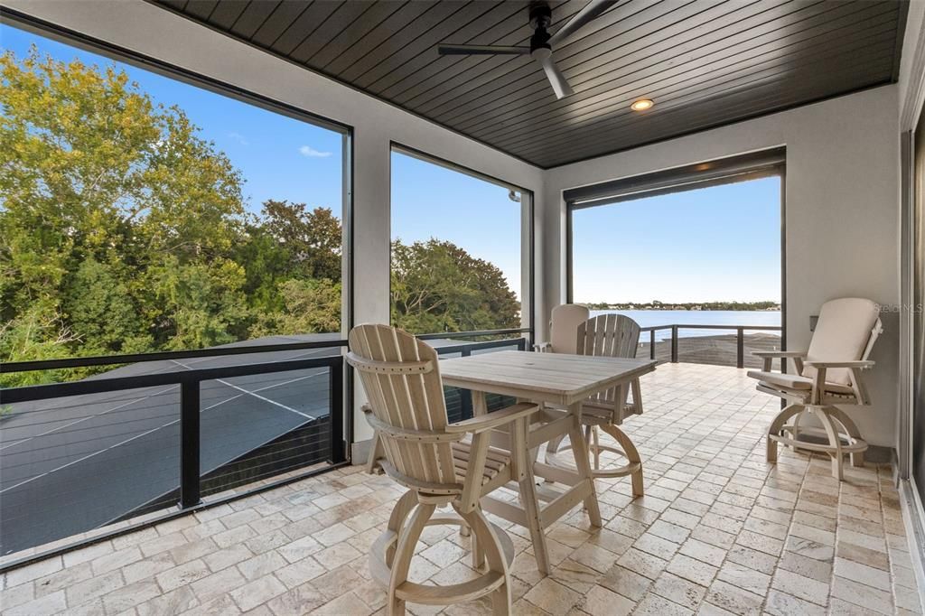 For Sale: $1,500,000 (5 beds, 5 baths, 3404 Square Feet)