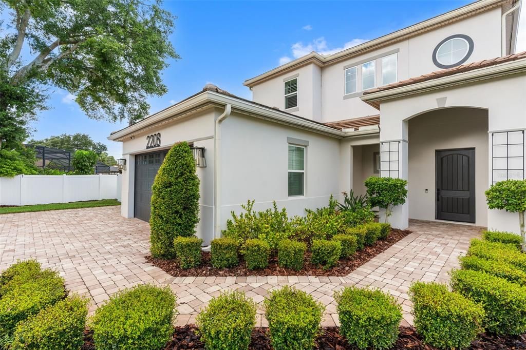 For Sale: $1,500,000 (5 beds, 5 baths, 3404 Square Feet)