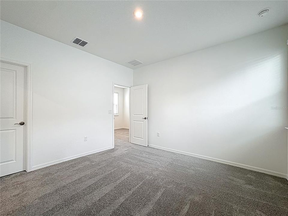 Active With Contract: $2,395 (3 beds, 2 baths, 1760 Square Feet)