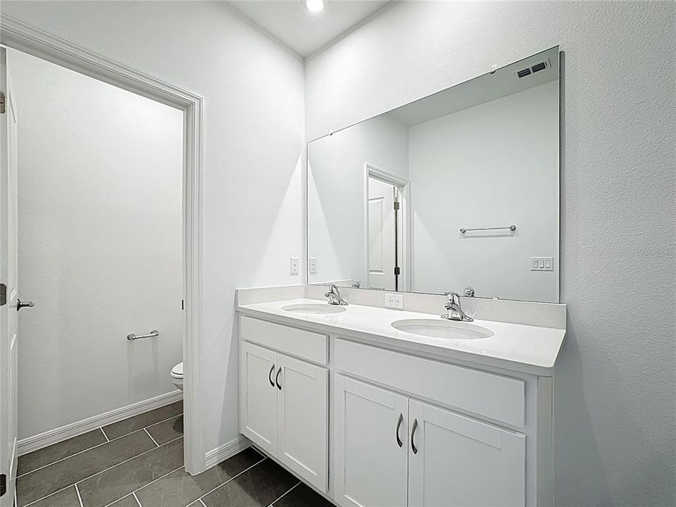 Active With Contract: $2,395 (3 beds, 2 baths, 1760 Square Feet)