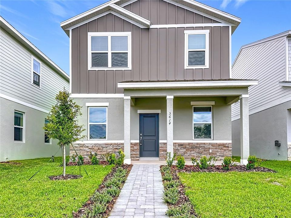 Active With Contract: $2,395 (3 beds, 2 baths, 1760 Square Feet)