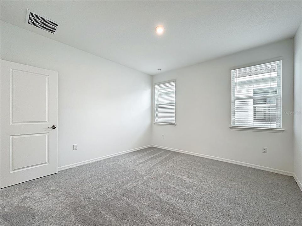 Active With Contract: $2,395 (3 beds, 2 baths, 1760 Square Feet)