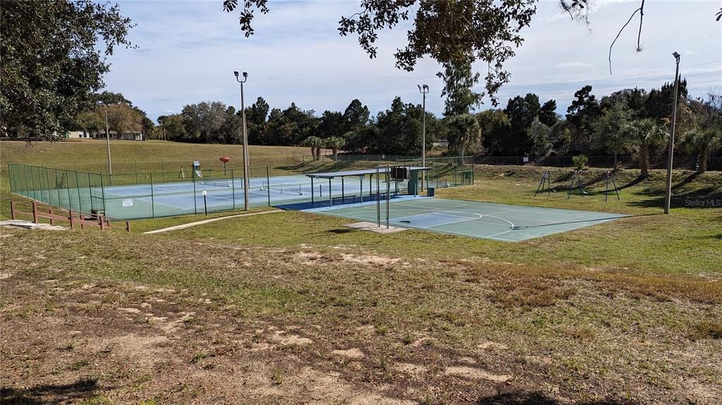 出租: $1,775 (2 贝兹, 2 浴室, 630 平方英尺)