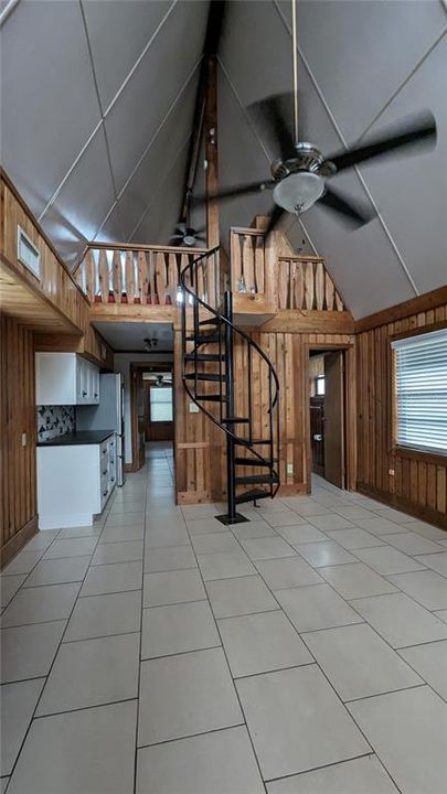 出租: $1,775 (2 贝兹, 2 浴室, 630 平方英尺)