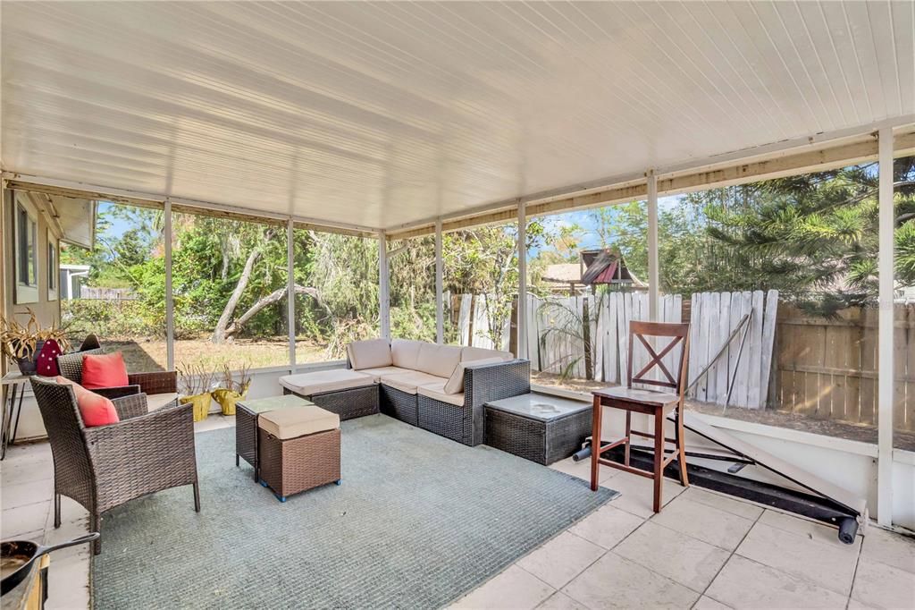 Active With Contract: $299,900 (4 beds, 2 baths, 1544 Square Feet)