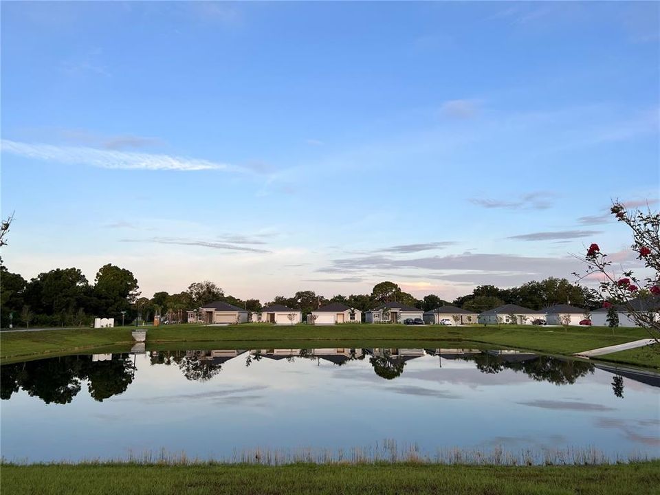 For Rent: $2,300 (4 beds, 2 baths, 2129 Square Feet)