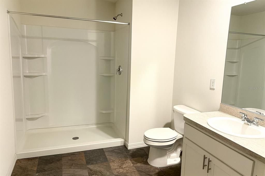 For Rent: $2,300 (4 beds, 2 baths, 2129 Square Feet)