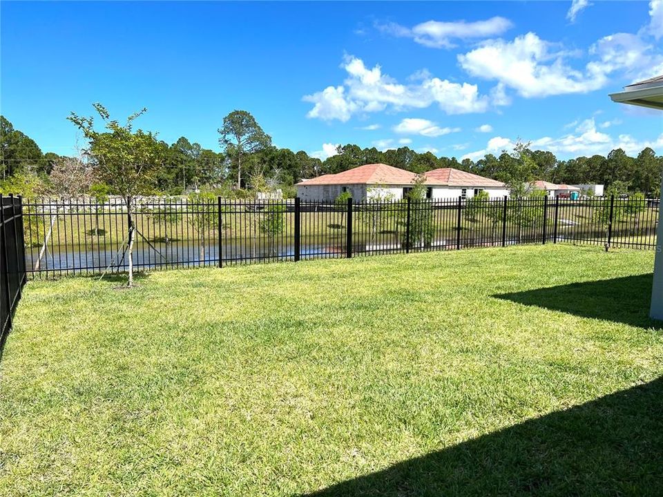 For Rent: $2,300 (4 beds, 2 baths, 2129 Square Feet)