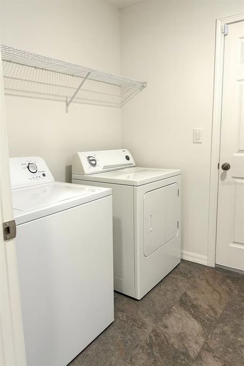 For Rent: $2,300 (4 beds, 2 baths, 2129 Square Feet)