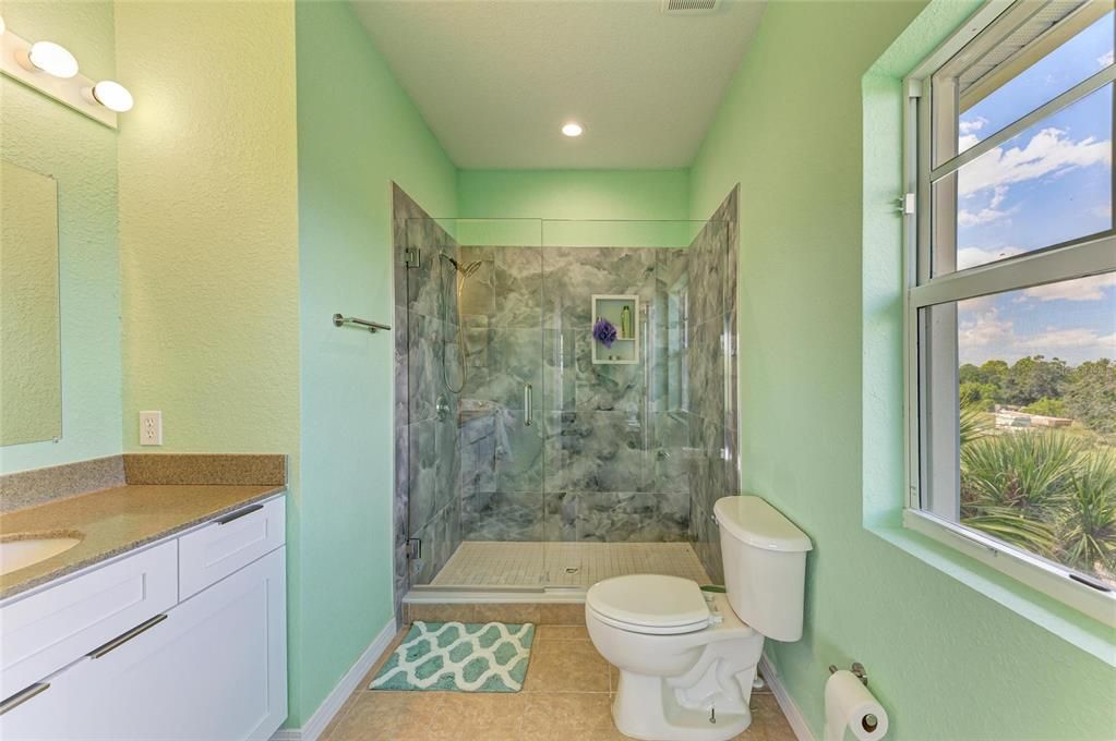 待售: $280,000 (3 贝兹, 3 浴室, 2044 平方英尺)