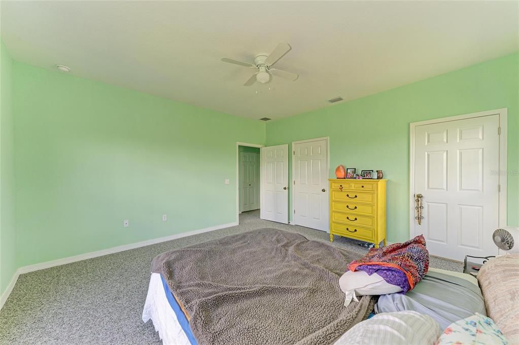 待售: $280,000 (3 贝兹, 3 浴室, 2044 平方英尺)