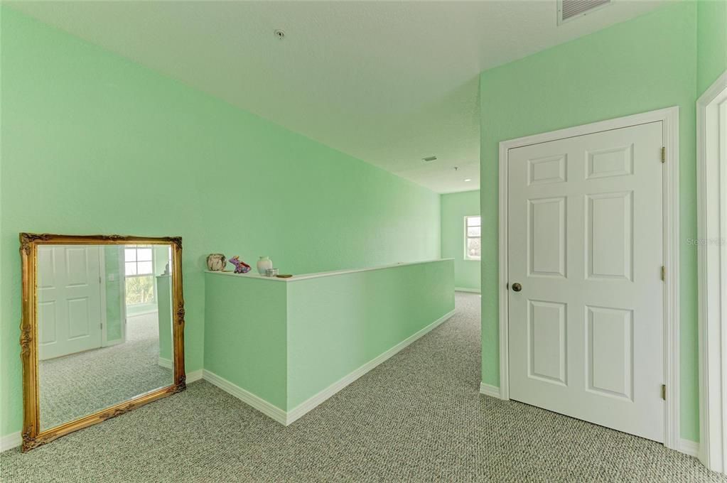 待售: $280,000 (3 贝兹, 3 浴室, 2044 平方英尺)