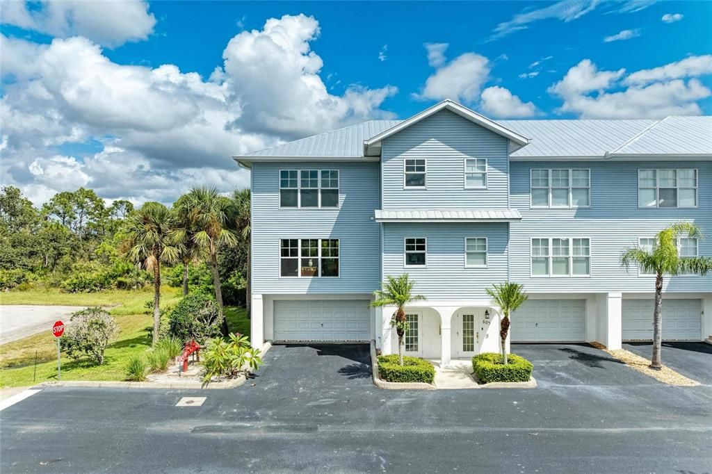 待售: $280,000 (3 贝兹, 3 浴室, 2044 平方英尺)