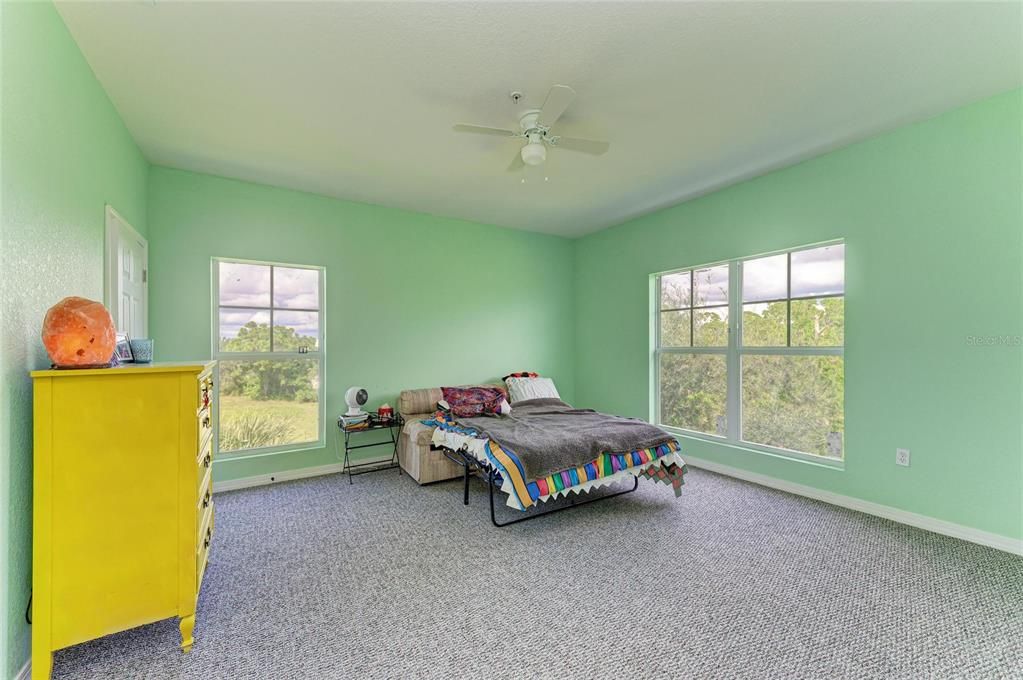 待售: $280,000 (3 贝兹, 3 浴室, 2044 平方英尺)