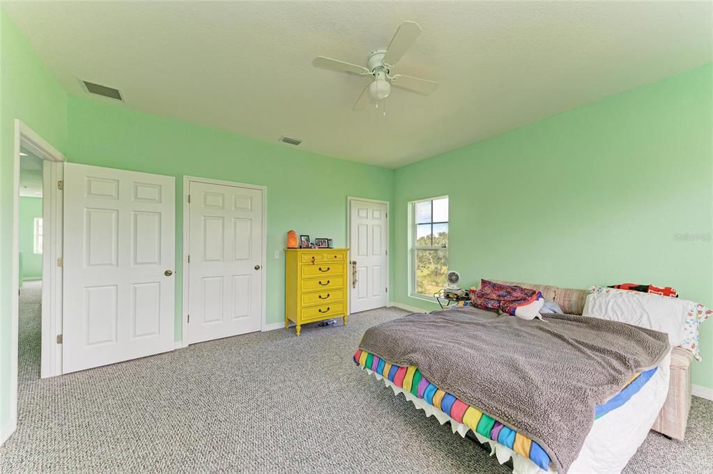 待售: $280,000 (3 贝兹, 3 浴室, 2044 平方英尺)