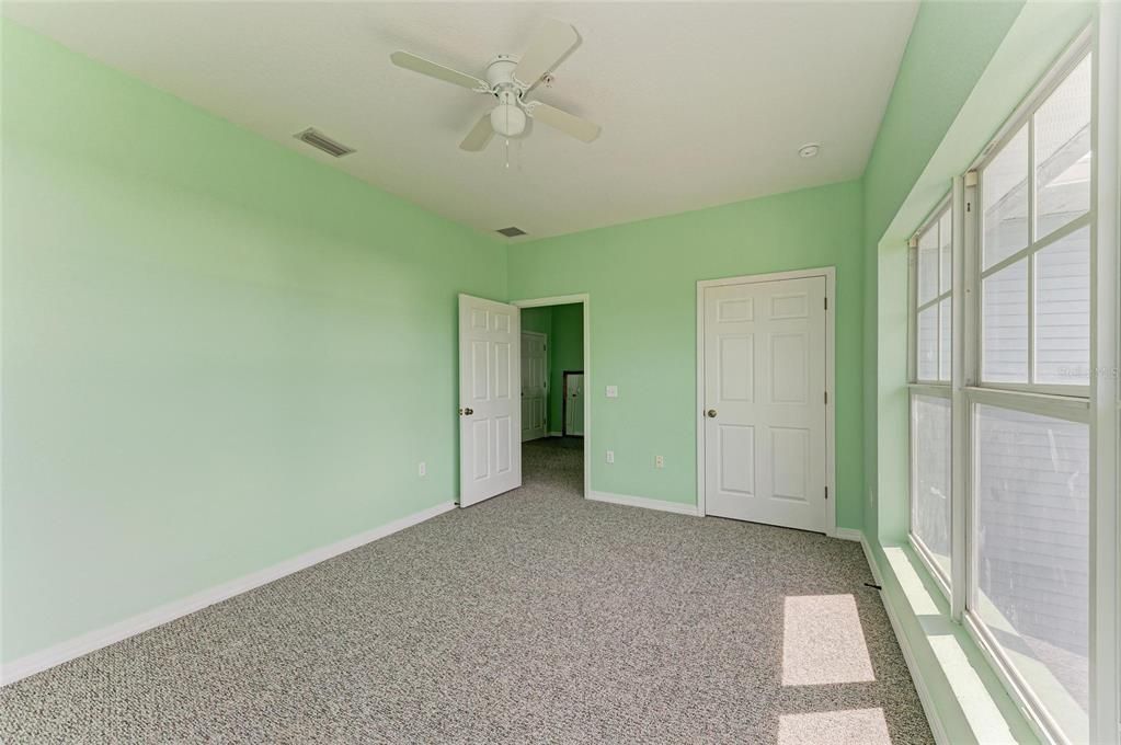 待售: $280,000 (3 贝兹, 3 浴室, 2044 平方英尺)