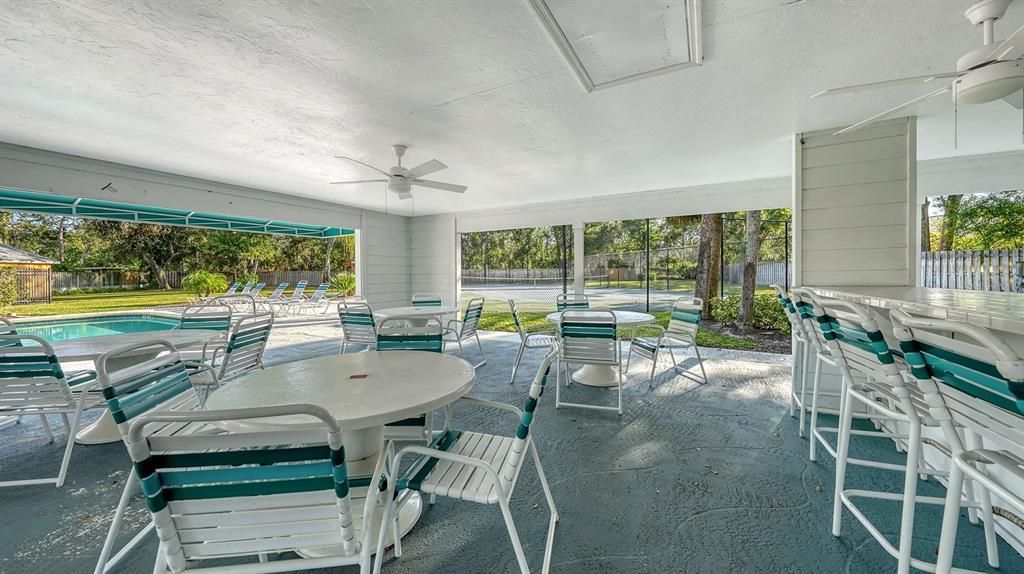 Active With Contract: $350,000 (3 beds, 2 baths, 1311 Square Feet)