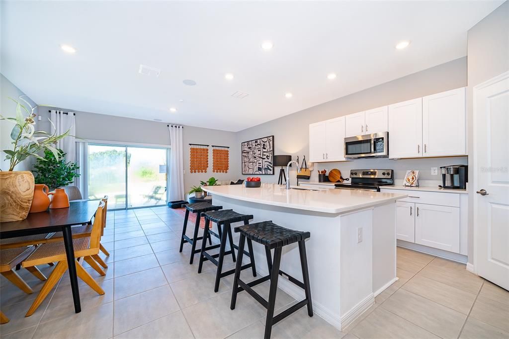 待售: $292,500 (3 贝兹, 2 浴室, 1553 平方英尺)