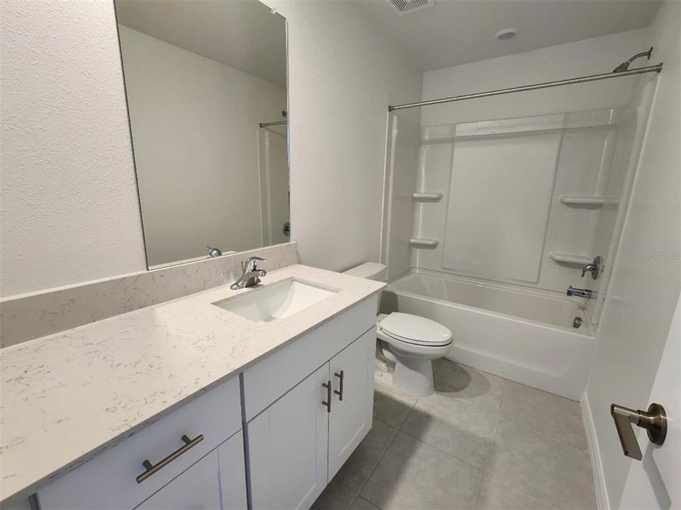 出租: $2,250 (3 贝兹, 2 浴室, 1801 平方英尺)