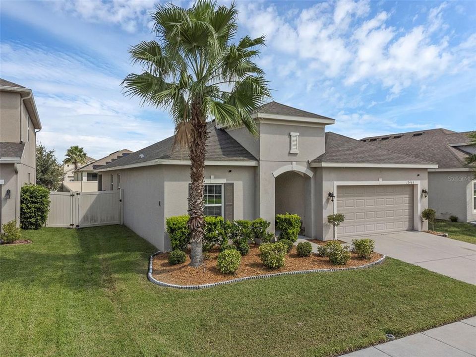 Activo con contrato: $439,900 (4 camas, 2 baños, 1850 Pies cuadrados)