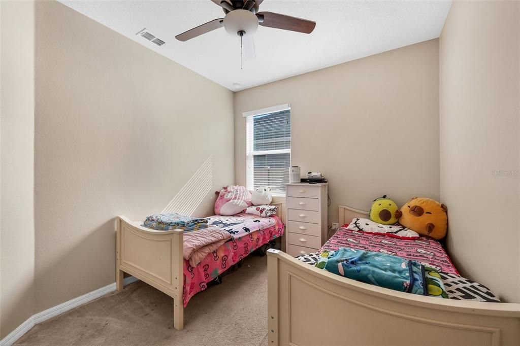 Activo con contrato: $439,900 (4 camas, 2 baños, 1850 Pies cuadrados)