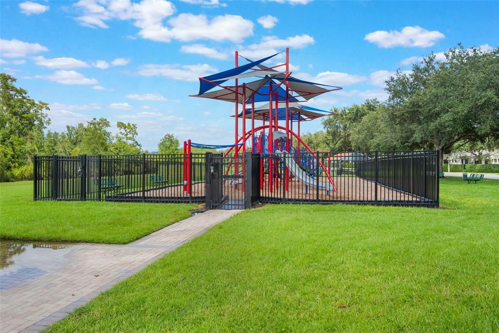 Activo con contrato: $439,900 (4 camas, 2 baños, 1850 Pies cuadrados)