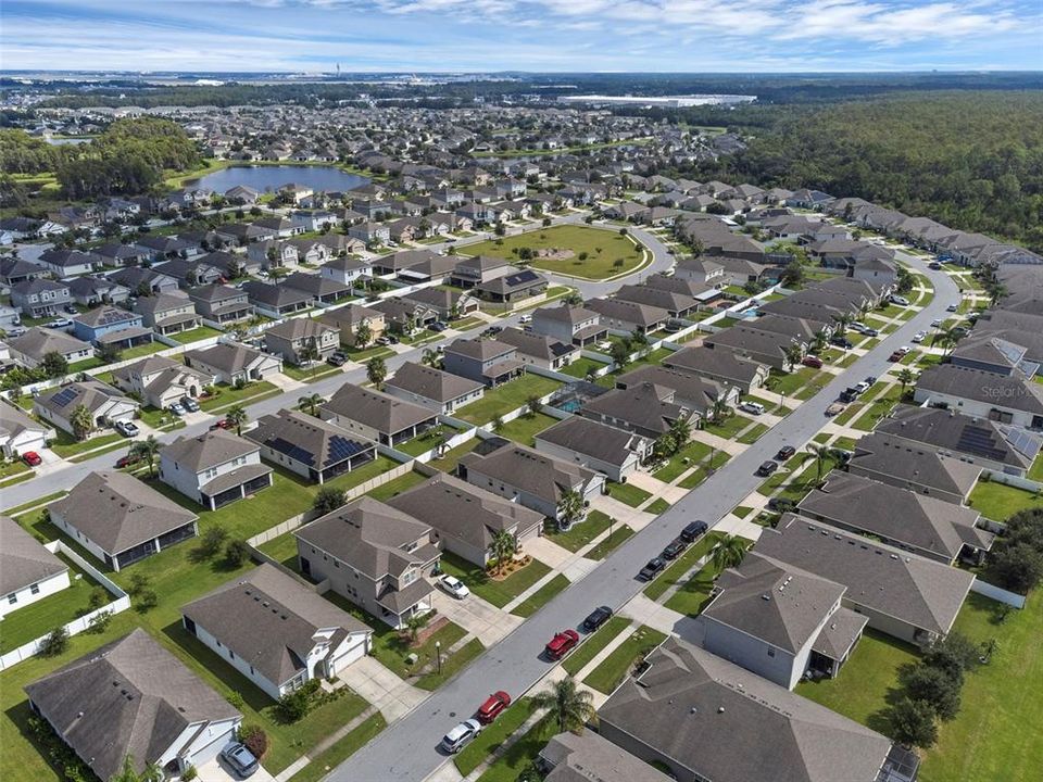 Activo con contrato: $439,900 (4 camas, 2 baños, 1850 Pies cuadrados)