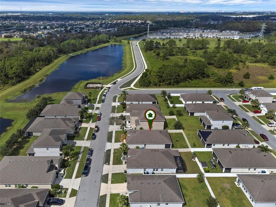 Activo con contrato: $439,900 (4 camas, 2 baños, 1850 Pies cuadrados)