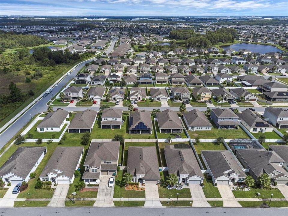 Activo con contrato: $439,900 (4 camas, 2 baños, 1850 Pies cuadrados)