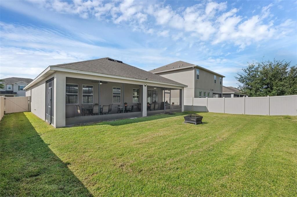 Activo con contrato: $439,900 (4 camas, 2 baños, 1850 Pies cuadrados)