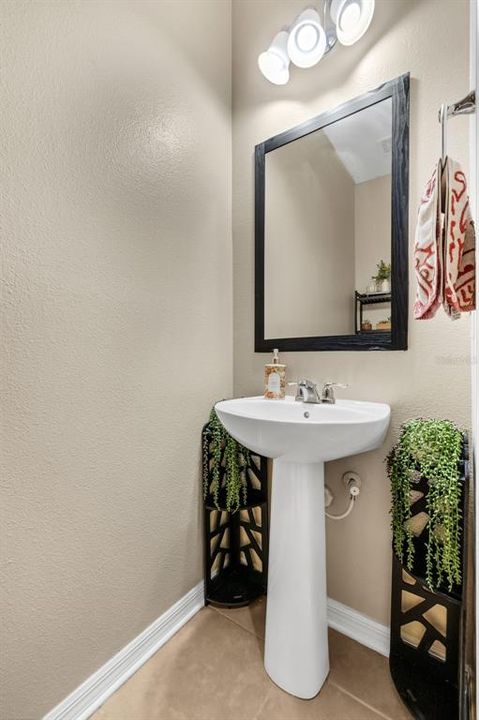 Activo con contrato: $439,900 (4 camas, 2 baños, 1850 Pies cuadrados)