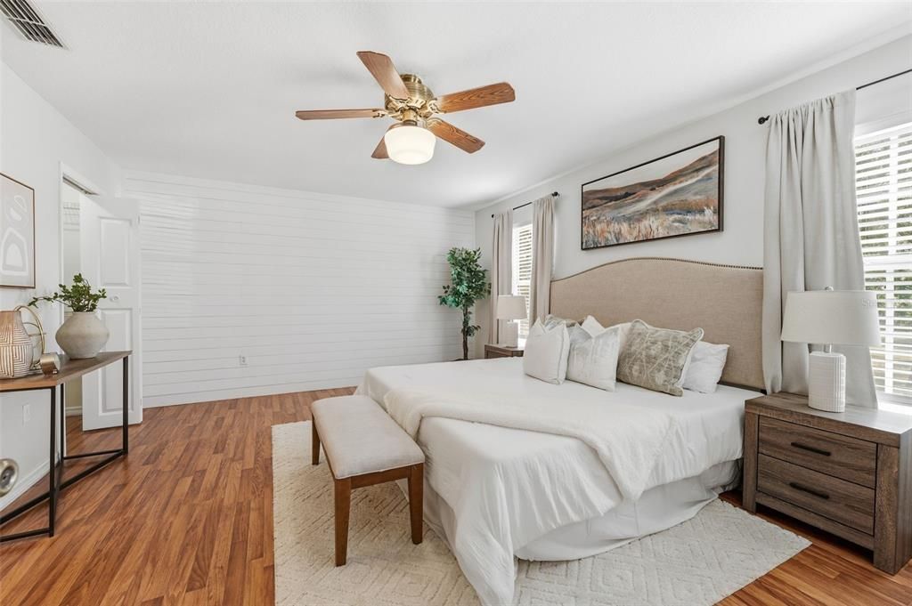 For Sale: $650,000 (4 beds, 2 baths, 2026 Square Feet)