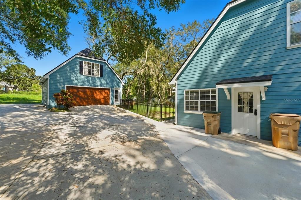 For Sale: $650,000 (4 beds, 2 baths, 2026 Square Feet)