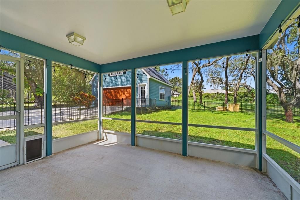 For Sale: $650,000 (4 beds, 2 baths, 2026 Square Feet)